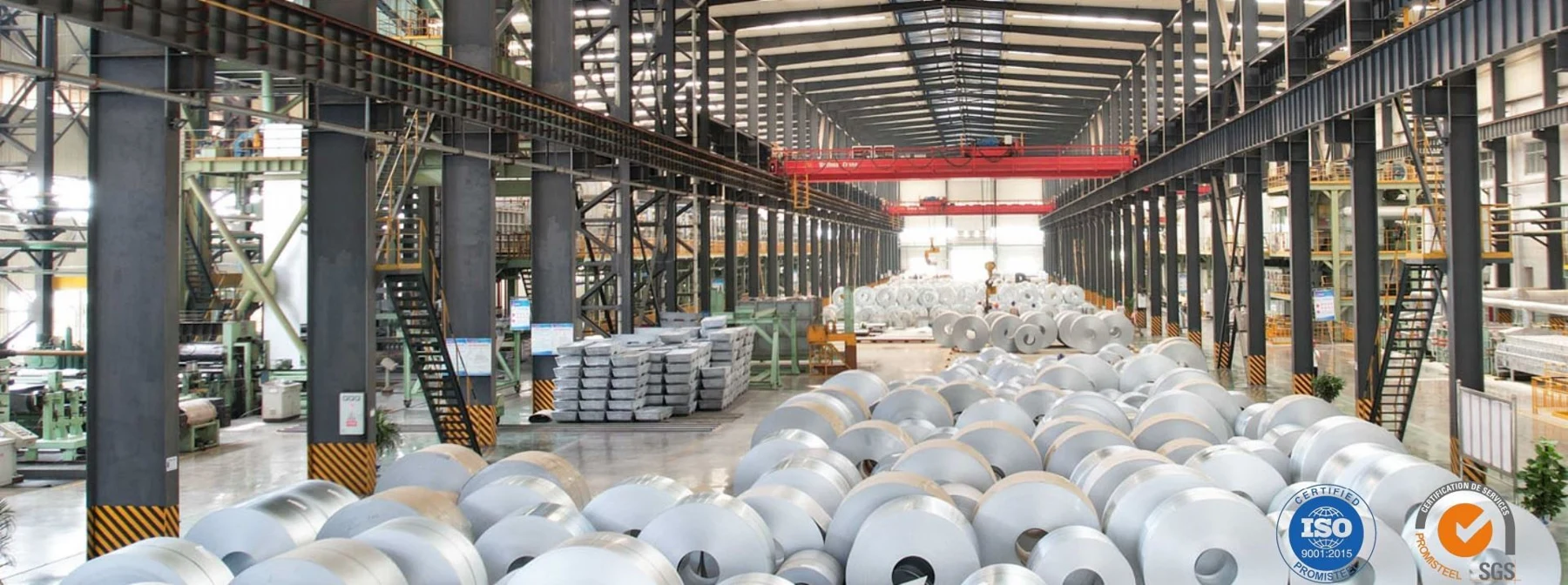 Рулонная сталь на производственной площадке PromiSteel